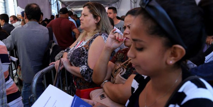 Desemprego cai para 11,6%, mas empregos são precários e salários são baixos